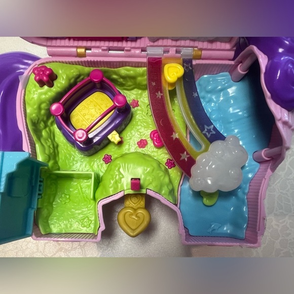 Mattel | Polly Pocket Unicorn Party Playset. - Picture 8 of 16